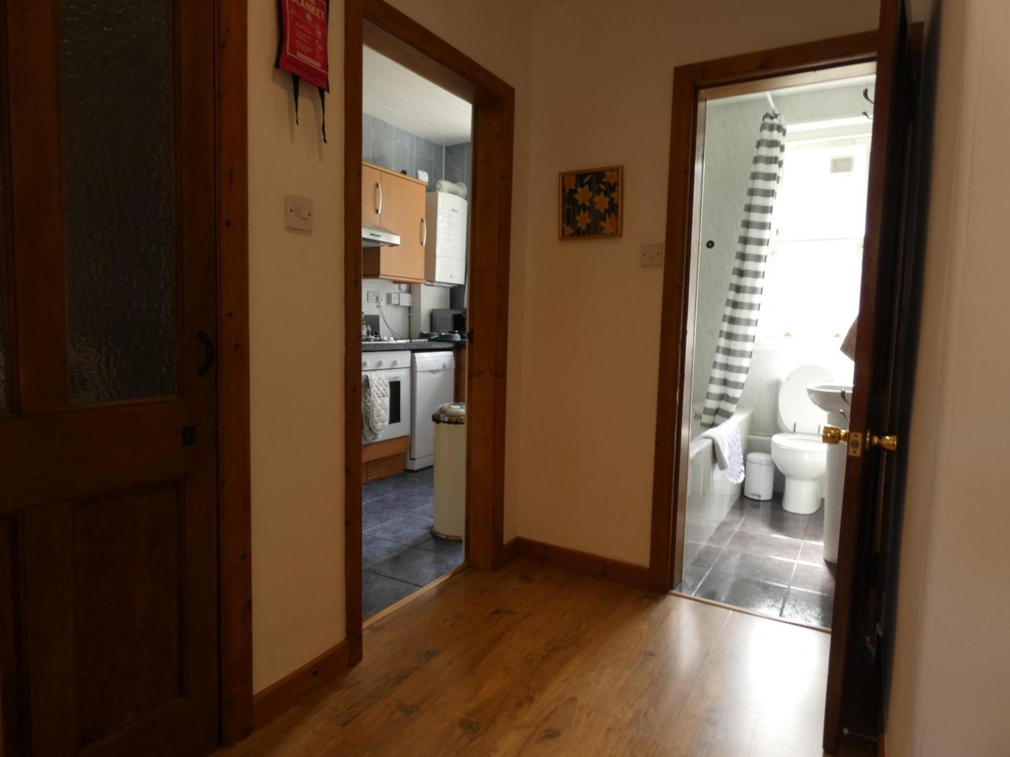 Central 2-Bed Flat In Edinburgh Bagian luar foto